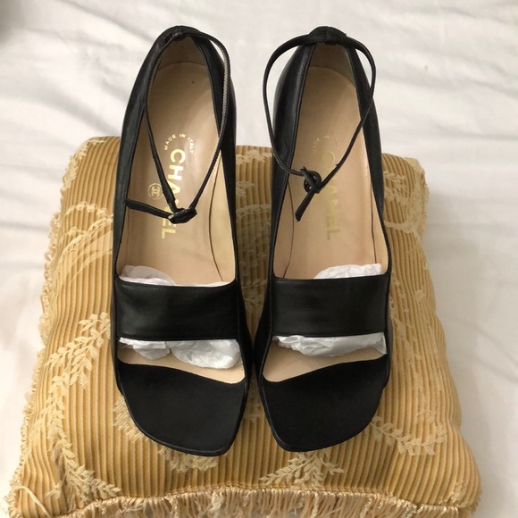 CHANEL Classic Open Toe Heels - Picture 5 of 14